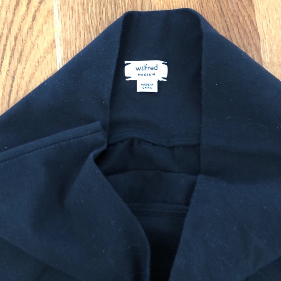 Wilfred Fitted Black Skirt - Picture 2 of 3